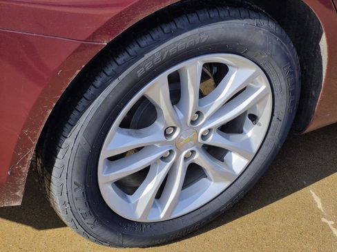 Used 2016 Chevrolet Malibu LT image 7