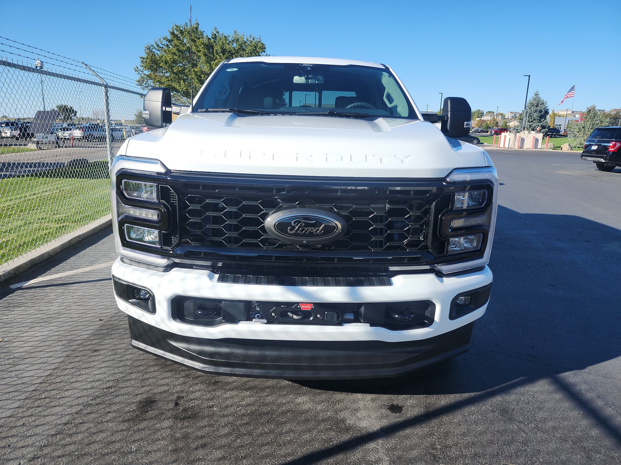 Used 2026 Ford F350 XLT w/ XLT Premium Package AWD/4WD image 2