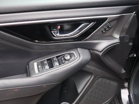 Used 2023 Subaru Outback Limited image 23