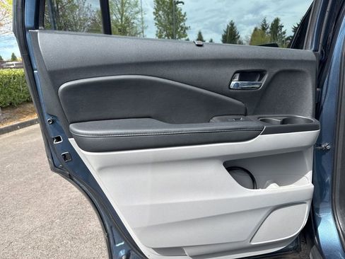 Used 2021 Honda Pilot Touring image 21