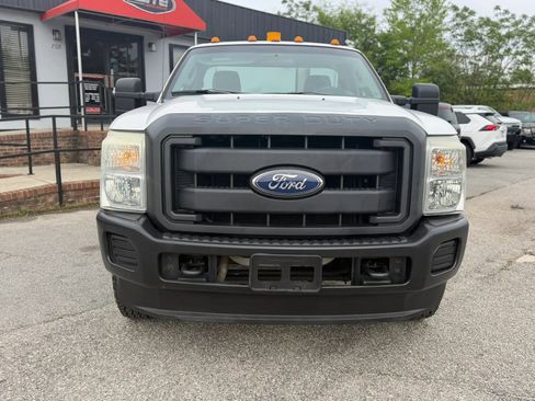 Used 2011 Ford F250 XL AWD/4WD image 4