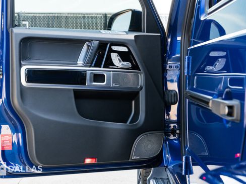 Used 2022 Mercedes-Benz G 63 AMG 4MATIC w/ G Manufaktur Interior Package image 20