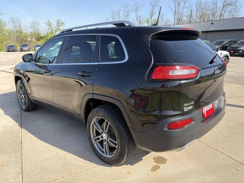 Used 2016 Jeep Cherokee Limited AWD/4WD image 8
