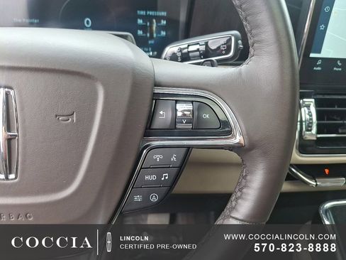 Certified 2023 Lincoln Navigator L Reserve image 22