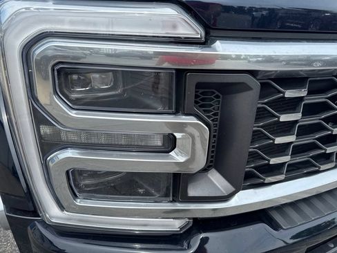 Used 2025 Ford F450 Platinum w/ Platinum Plus Package AWD/4WD image 57