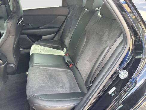 Used 2022 Hyundai Elantra N image 25