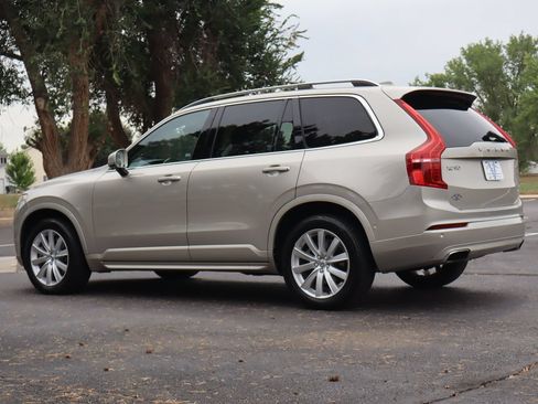 Used 2016 Volvo XC90 T6 Momentum w/ Momentum Plus Package AWD/4WD image 7