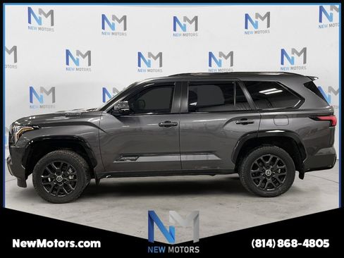 Used 2024 Toyota Sequoia Platinum image 2