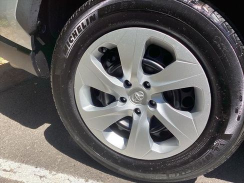 Certified 2023 Toyota RAV4 LE FWD image 14