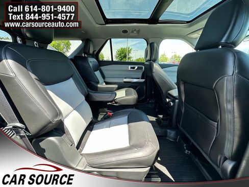 Used 2024 Ford Explorer XLT w/ Equipment Group 202A AWD/4WD image 28