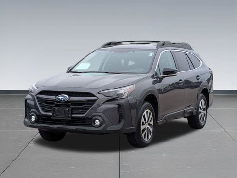 Used 2024 Subaru Outback Premium AWD/4WD image 10