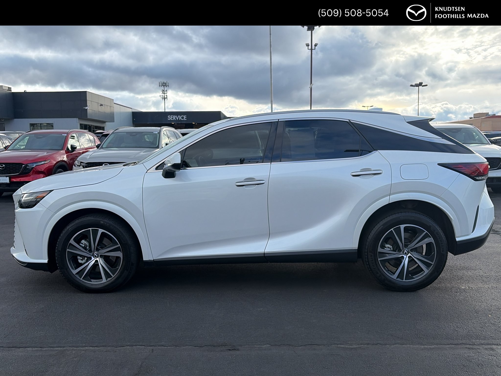 Used 2024 Lexus RX 350 AWD w/ Technology Package image 4