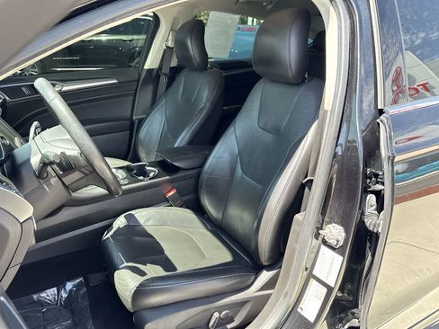 Used 2014 Ford Fusion Titanium FWD image 11