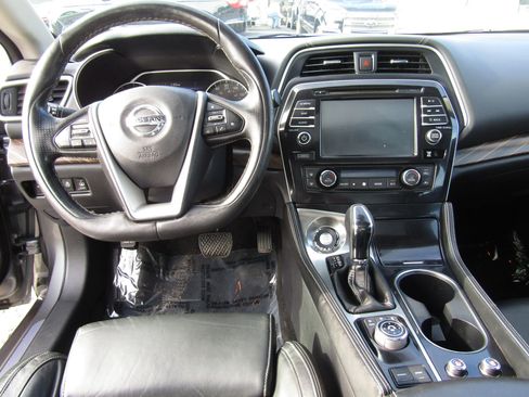 Used 2017 Nissan Maxima Platinum image 20