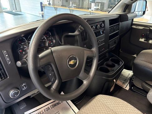 Used 2024 Chevrolet Express 3500 LT w/ LT Preferred Equipment Group image 17