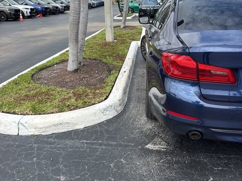 Used 2018 BMW 530i w/ Premium Package RWD image 7