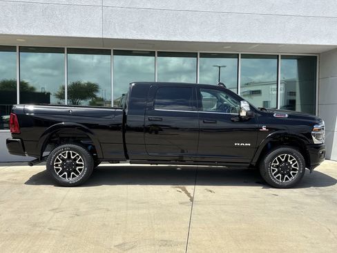 New 2026 RAM 2500 Limited image 2
