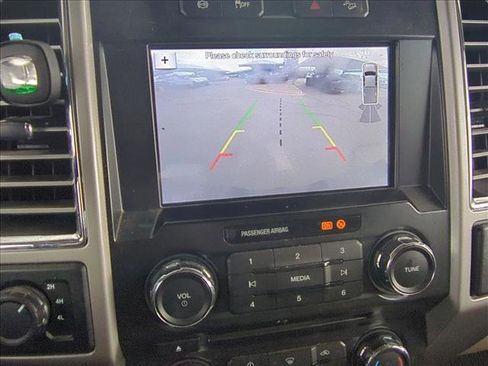 Used 2017 Ford F250 Lariat w/ Chrome Package image 11