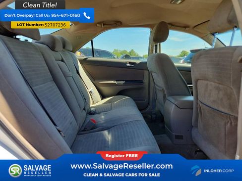 Used 2005 Toyota Camry FWD image 13