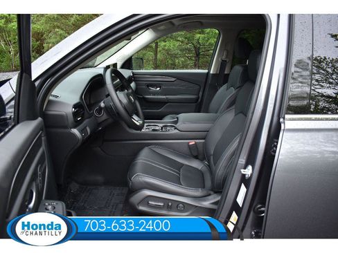 New 2026 Honda Pilot Touring image 27