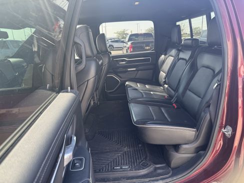 Used 2020 RAM 1500 Laramie AWD/4WD image 9