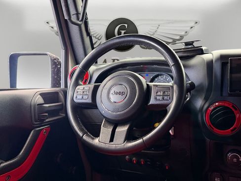 Used 2018 Jeep Wrangler Unlimited Sport w/ Connectivity Group image 11