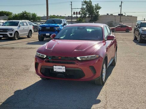 Used 2024 Dodge Hornet GT AWD/4WD image 4