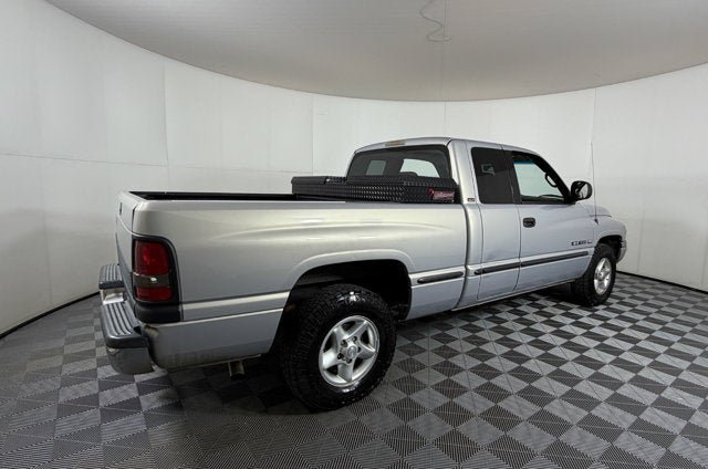 Used 1999 Dodge Ram 1500 Truck 2WD Quad Cab image 4