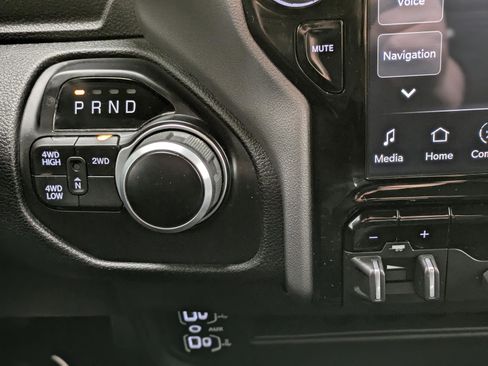 Used 2024 RAM 2500 Big Horn w/ Night Edition image 6