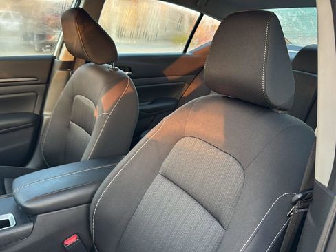 Used 2022 Nissan Altima 2.5 S FWD image 25