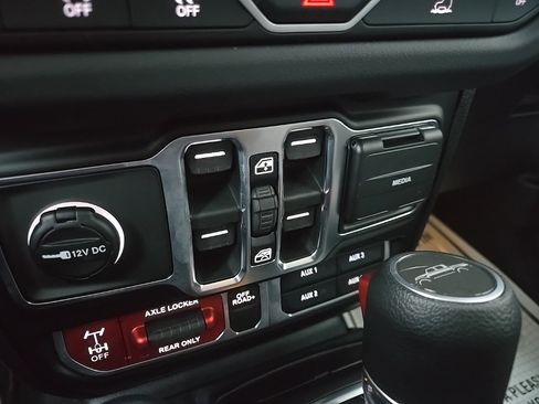 New 2026 Jeep Gladiator Mojave image 62