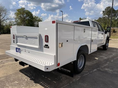 New 2025 GMC Sierra 3500 Pro w/ Convenience Package image 6