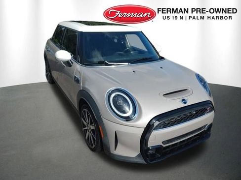 Used 2022 MINI Cooper S image 1