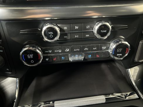 Used 2021 Ford F150 Lariat w/ Equipment Group 502A High AWD/4WD image 36