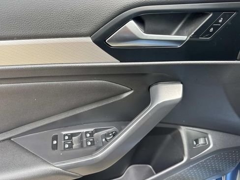 Used 2020 Volkswagen Jetta SE FWD image 27