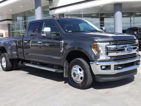 Used 2019 Ford F350 Lariat w/ Tow Technology Bundle AWD/4WD image 8