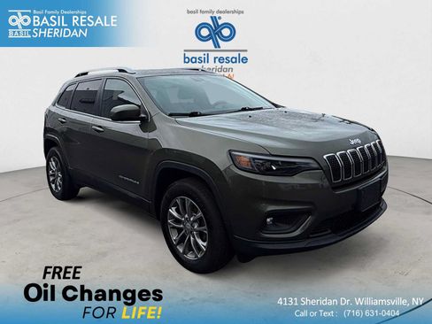 Used 2019 Jeep Cherokee Latitude Plus AWD/4WD image 1