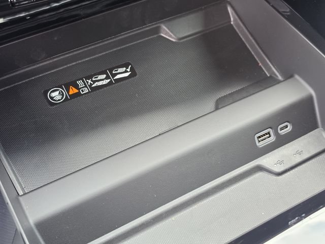 New 2026 Chevrolet Tahoe High Country AWD/4WD image 31