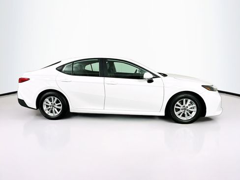 Used 2025 Toyota Camry LE FWD image 10