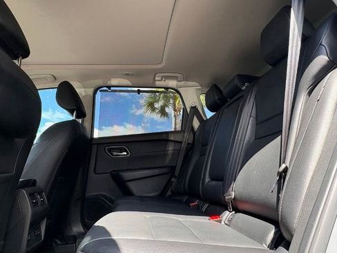 Certified 2021 Nissan Rogue SL w/ Premium Package FWD image 19