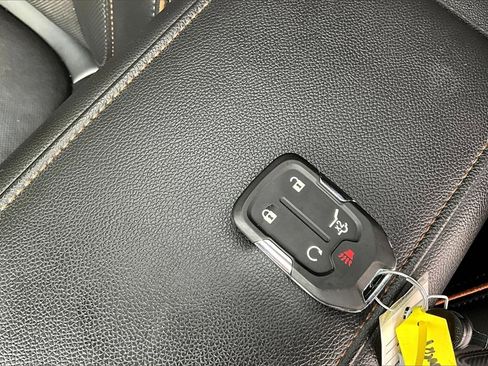 Used 2021 GMC Acadia AT4 w/ Technology Package image 35