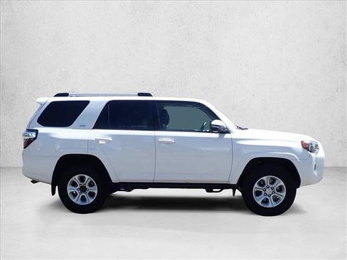 Used 2020 Toyota 4Runner SR5 Premium w/ Moonroof Package AWD/4WD image 5