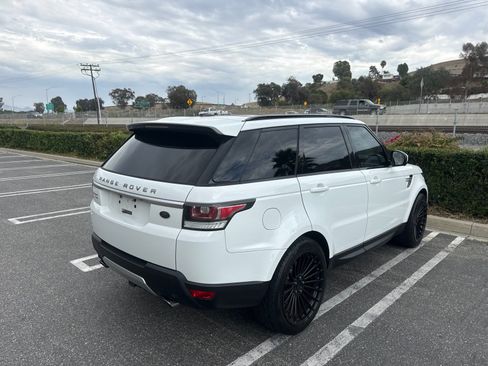 Used 2014 Land Rover Range Rover Sport HSE AWD/4WD image 5