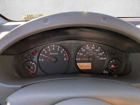 Used 2013 Nissan Frontier S image 10