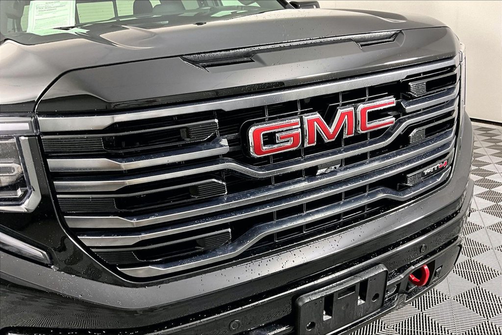 Used 2026 GMC Sierra 1500 AT4 w/ AT4 Premium Package AWD/4WD image 31