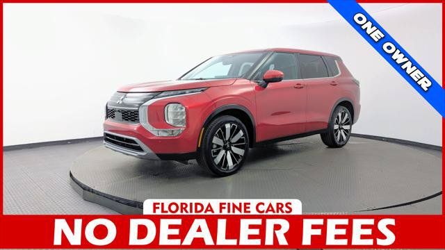 Used 2025 Mitsubishi Outlander SE FWD image 1