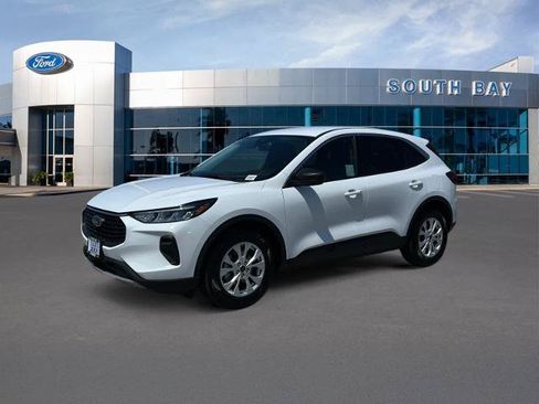 Certified 2023 Ford Escape Active FWD image 1