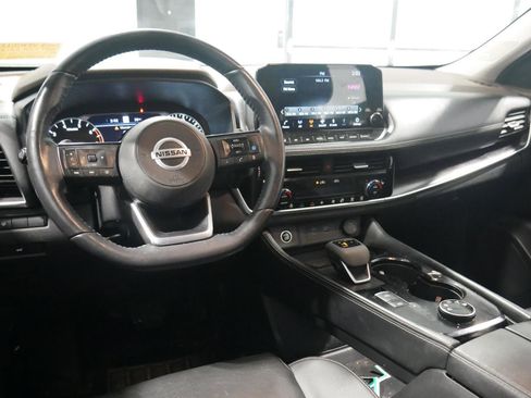 Used 2021 Nissan Rogue SL w/ Premium Package image 13