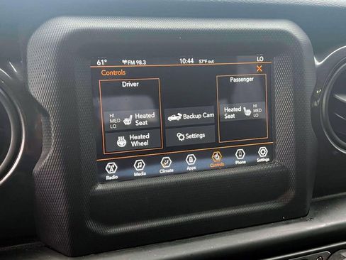 Certified 2022 Jeep Gladiator Sport AWD/4WD image 28