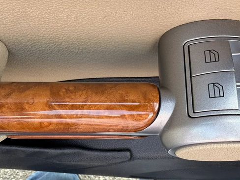 Used 2009 Mercedes-Benz SLK 350 image 40